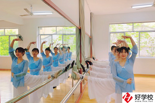 邵陽市哈博職業(yè)中專的幼兒保育專業(yè)怎么樣？