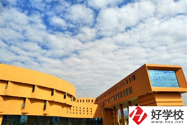 懷化有沒有五年制大專？可以學(xué)哪些專業(yè)？