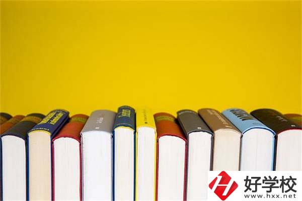 在湖南“晚熟”的孩子該何去何從？該怎么擇校？