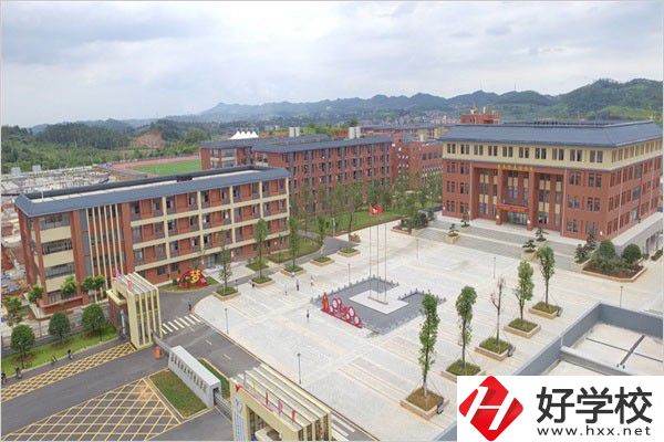 郴州什么職校有圖書館？學(xué)校有特色嗎？