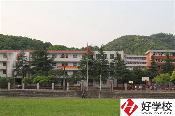 岳陽就業(yè)率高的中專有哪些？學(xué)校有什么辦學(xué)特色？