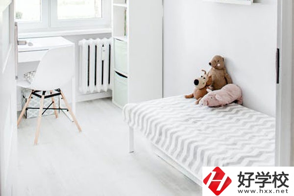 郴州科龍職業(yè)技術(shù)學(xué)校宿舍怎么樣？環(huán)境好不好？