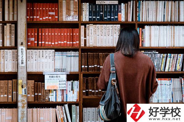 南岳區(qū)職業(yè)中等專業(yè)學(xué)校環(huán)境好不好，宿舍怎么樣？