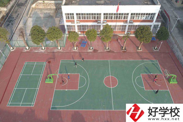 湖南有哪些比較好的公辦職高？學(xué)費(fèi)是多少？