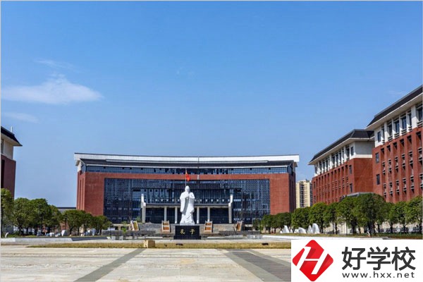永州師范高等專科學(xué)校怎么樣？有中職部嗎？
