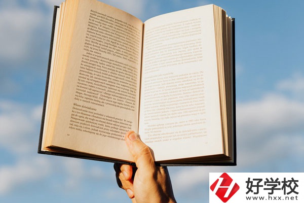 在衡陽想學(xué)廚師？這個學(xué)校不能錯過！
