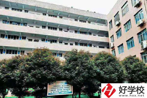 岳陽市網(wǎng)絡工程職業(yè)技術學校教學樓