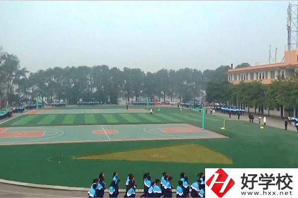 懷化市中方縣中專是公辦還是民辦的？有什么專業(yè)？