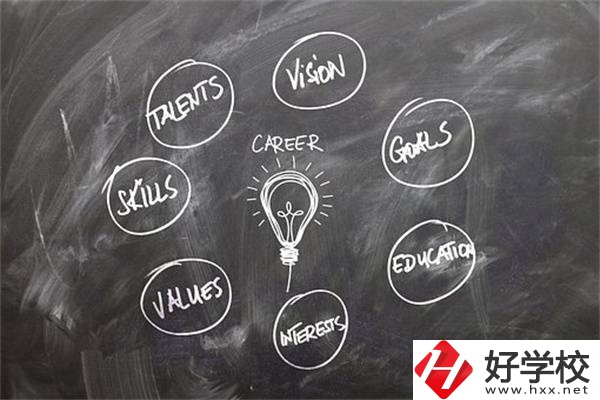 在湖南上職高好還是上技校好？有什么區(qū)別？