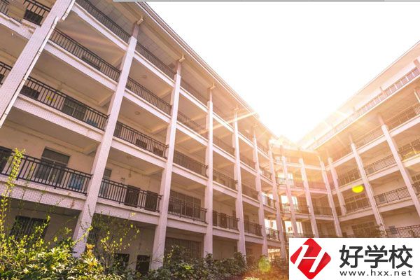 從就業(yè)前景來看，湘西自治州技工學(xué)校是否值得報(bào)考？