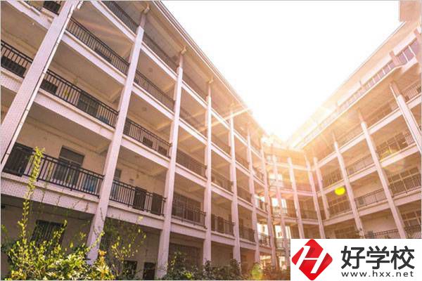 湘西的技工學(xué)校哪個比較好？有什么專業(yè)？