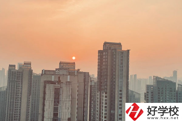 株洲人工智能職業(yè)技術(shù)學(xué)校的計(jì)算機(jī)網(wǎng)絡(luò)專業(yè)好么？