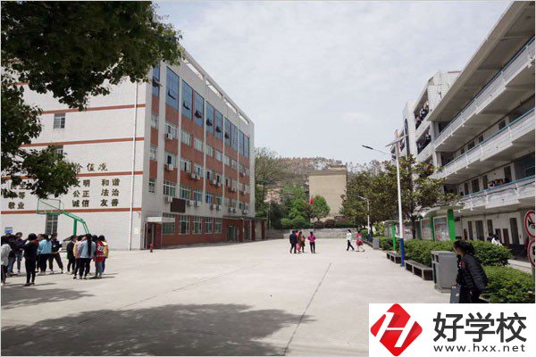 邵陽什么職校能學(xué)幼兒保育專業(yè)？有特色嗎？