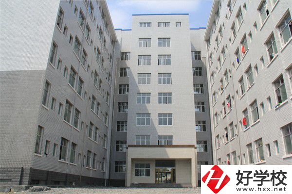 吉首大學師范學院有哪些五年制大專專業(yè)？