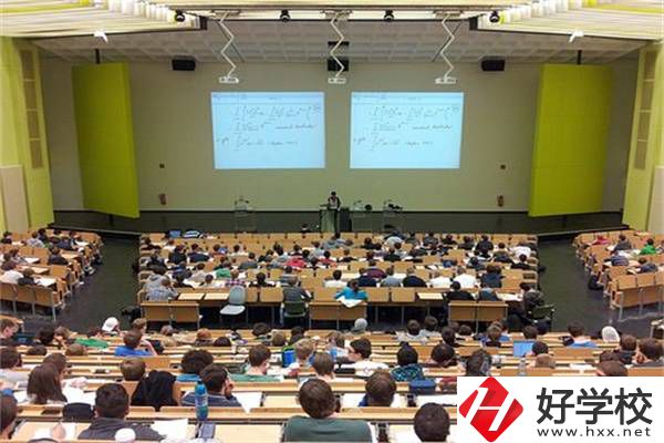 在湘西就讀中?？梢粤魧W(xué)嗎？哪所中專更有留學(xué)經(jīng)驗(yàn)？
