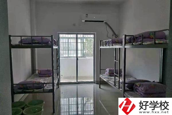 邵陽(yáng)二紡機(jī)技工學(xué)校屬于大專嗎？有哪些招生專業(yè)？