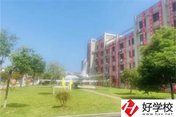 長沙經(jīng)貿(mào)職業(yè)中專有哪些招生專業(yè)？有哪些辦學(xué)優(yōu)勢？