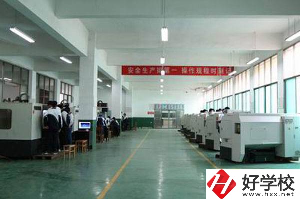 益陽有哪些公辦中專？辦學條件好不好？