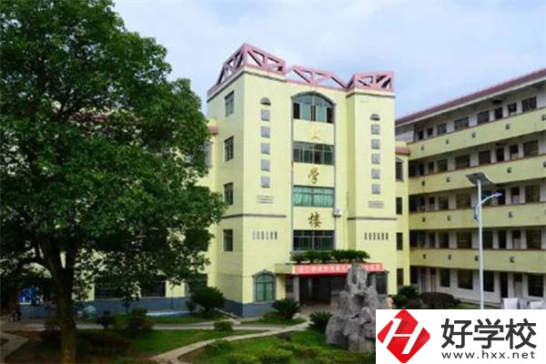 安仁職業(yè)中專怎么樣？有什么辦學特色？