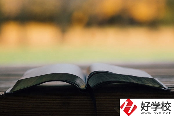 寧遠縣九峰職業(yè)中專學校好不好？宿舍怎么樣？