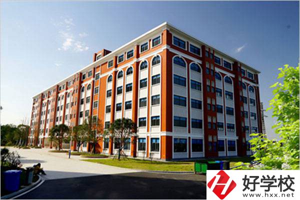 長沙中南藝術學校的熱門專業(yè)是哪些？