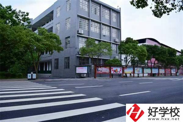 湖南道州技工學(xué)校怎么樣？有哪些辦學(xué)特色？