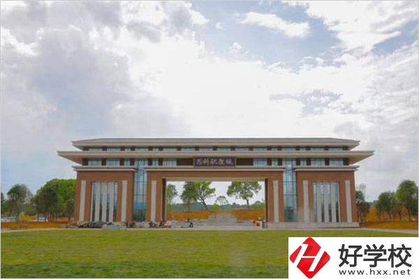 郴州思科中等職業(yè)學(xué)校在哪？是公辦的嗎？