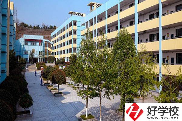 成績一般想上湖南的中專院校，有哪些學(xué)?？蛇x？