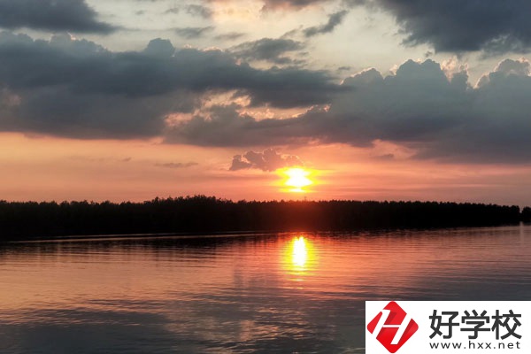 湘西民族職業(yè)技術(shù)學(xué)院有精品專業(yè)嗎？