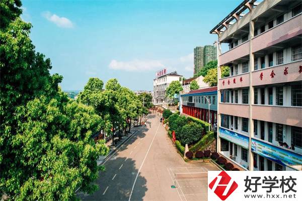 懷化有可以考大學(xué)的中職學(xué)校嗎？哪所升學(xué)情況比較好？