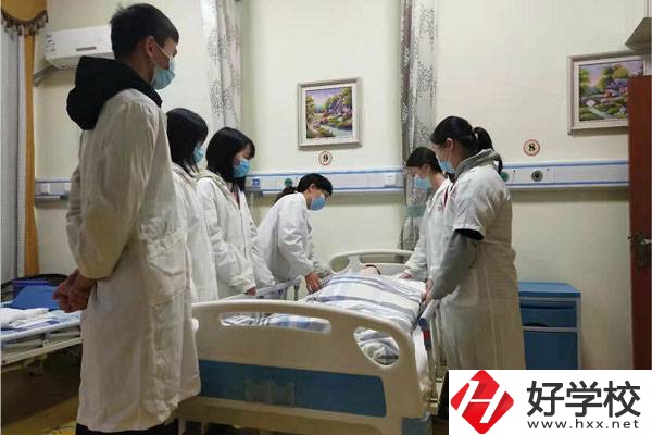 往屆初中畢業(yè)生也能讀中專嗎？湖南有哪些合適的學(xué)校？
