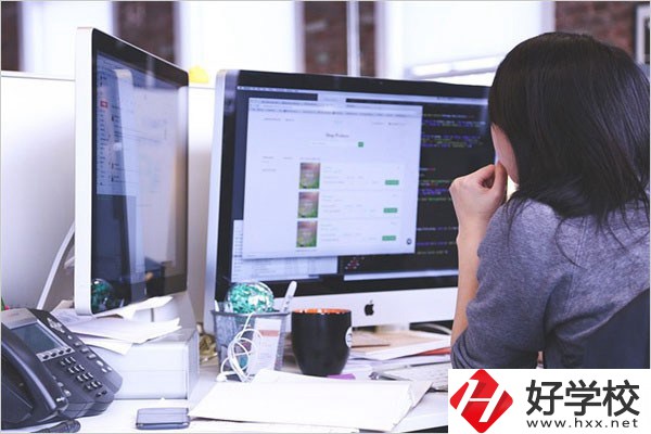 在長(zhǎng)沙的技工學(xué)校女孩學(xué)什么專業(yè)好？有哪些技校？