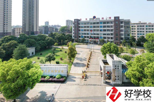 想學汽修類專業(yè)，湖南這三所學校都可以！