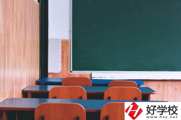 湖南省經(jīng)濟(jì)貿(mào)易職業(yè)中專學(xué)校汽車維修值得學(xué)嗎？