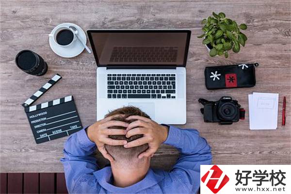 湖南中職生畢業(yè)會(huì)有就業(yè)難的問(wèn)題嗎？選就業(yè)還是升學(xué)？
