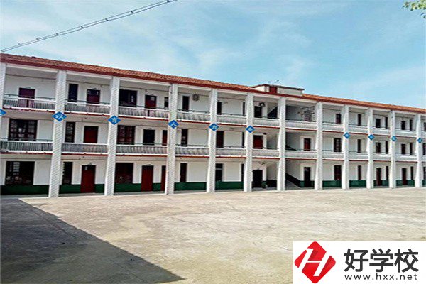 益陽(yáng)最好的民辦技校是哪所？技校讀了有用嗎？