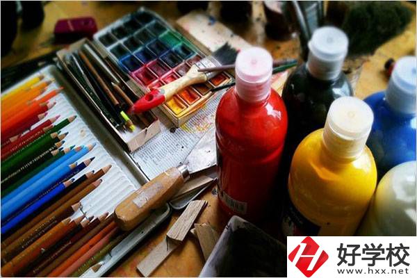 想學(xué)畫畫職高報(bào)哪個(gè)專業(yè)？湖南有什么學(xué)校可以學(xué)？