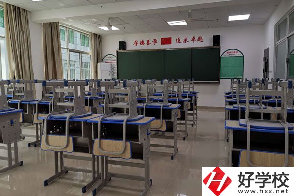 長沙康明職業(yè)中專學校有什么特色專業(yè)？