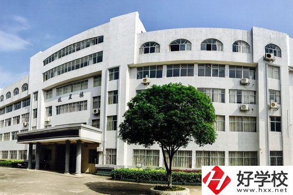 漣源工貿(mào)職業(yè)中專學(xué)校有什么熱門專業(yè)？學(xué)什么有前途？