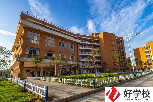 新化縣楚怡工業(yè)學(xué)校怎么樣？有哪些專業(yè)？