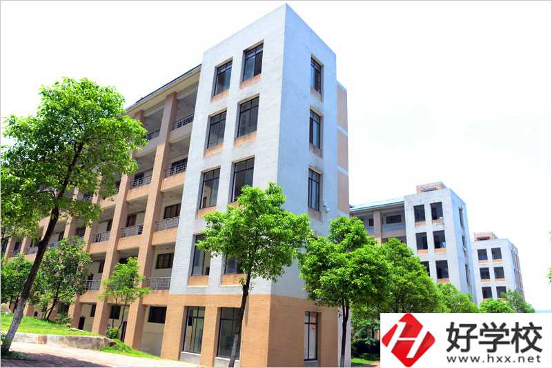 郴州職業(yè)技術(shù)學(xué)院值得去嗎？