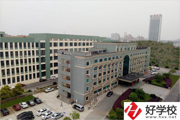 婁底技師學(xué)院怎么樣？設(shè)施設(shè)備如何？