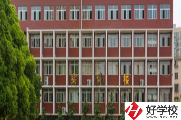 湖南工業(yè)貿(mào)易學(xué)校的移動商務(wù)專業(yè)怎么樣？