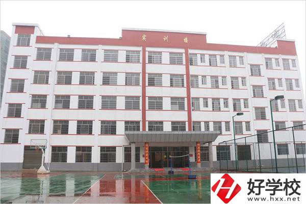 寧遠(yuǎn)縣職業(yè)中專學(xué)校辦學(xué)怎么樣？就業(yè)升學(xué)情況如何？