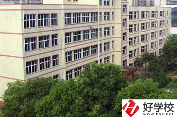 初中畢業(yè)讀中專，郴州工業(yè)交通學校好不好？