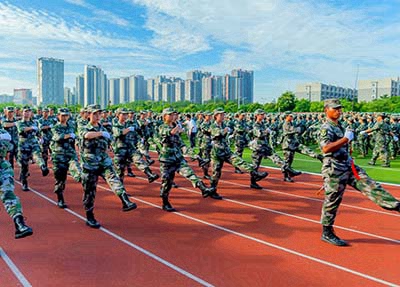 廣西2024年鐵路學校和職高哪個好